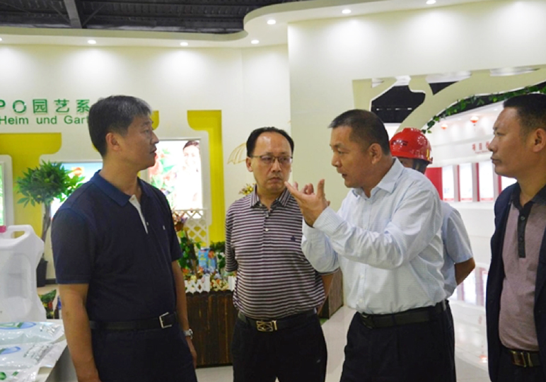 工信部原材料工业司副司长邢涛一行调研世界杯官网集团贵州公司